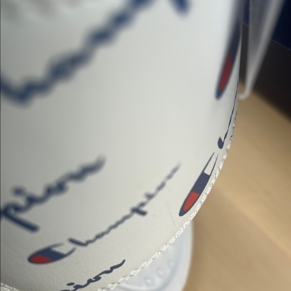 Champion Men's  White Slide Sandals Size 12 - Picture 5 of 5